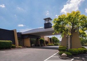Park Inn by Radisson Sharon
