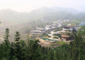 Ba Khan Village Resort