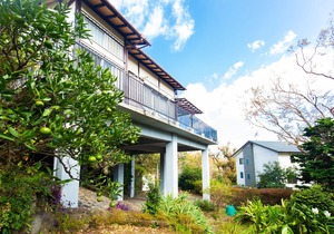 Cozy Villa with Hot Springs and Nature