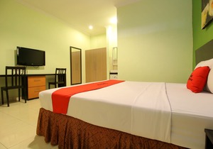 RedDoorz Plus @ Taman Siswa 2
