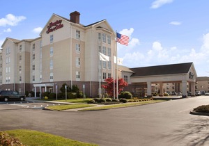 Hampton Inn & Suites Providence-Warwick Airport