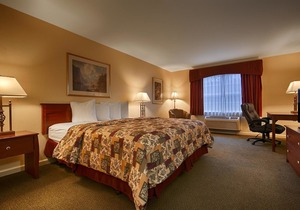 Best Western Cedar Inn & Suites