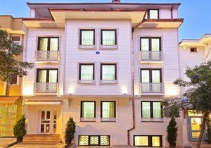 Azade Suites