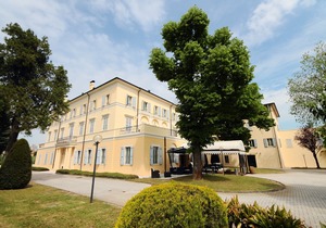 Rechigi Park Hotel