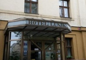 Hotel Lunik