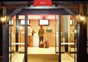 Ibis Senlis