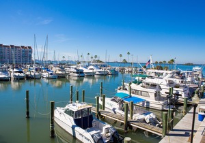 Best Western Plus Yacht Harbor Inn