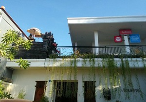 Sugiras Living