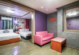 Hotel Lie