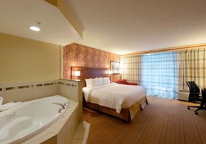 Courtyard by Marriott Canton