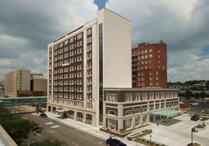 Hotel Blackhawk, Autograph Collection