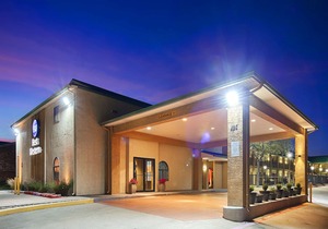 Best Western Cedar Inn