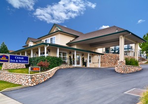 Best Western Cedar Inn & Suites