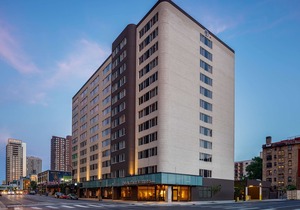 DoubleTree Suites by Hilton Minneapolis Downtown