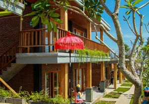 West Break Bali Medewi