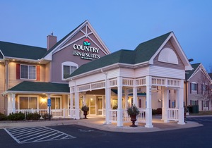 Country Inn & Suites by Radisson, Willmar, MN