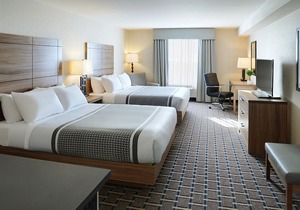 Pomeroy Inn and Suites Vermilion