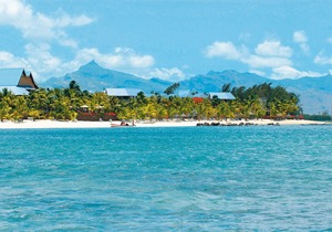 Victoria Beachcomber Resort & Spa