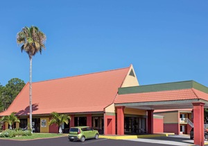 Days Inn by Wyndham Cocoa Cruiseport West at I-95/524