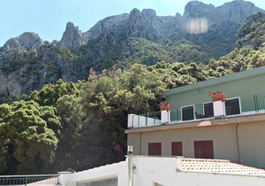 Enis Monte Maccione