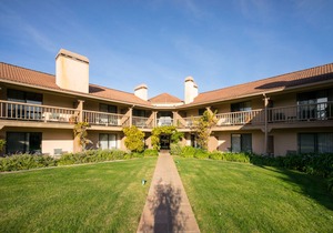 Half Moon Bay Lodge