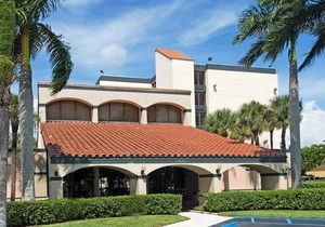 Ramada by Wyndham West Palm Beach Airport