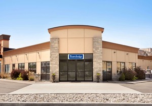 Travelodge by Wyndham Simcoe