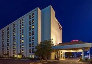 Hampton Inn I-10 & College Drive