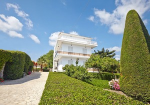 Pettas Apartments