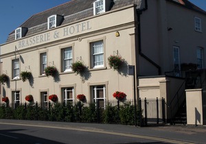 Le Bouchon Brasserie & Hotel