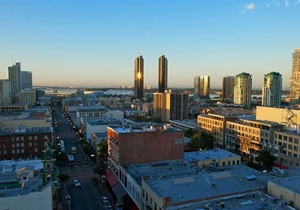 Gaslamp Plaza Suites