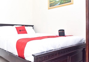 RedDoorz Syariah Near Gelora Delta Sidoarjo 2
