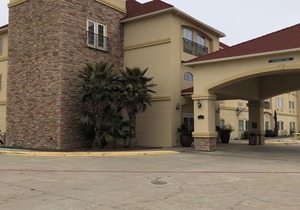 Americas Best Value Inn & Suites Gun Barrel City