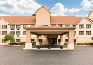 Comfort Suites Wilmington Near Downtown