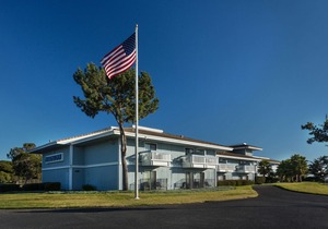 The Marina Inn on San Francisco Bay