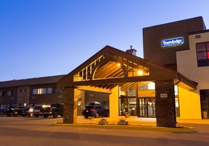 Travelodge by Wyndham Thunder Bay on