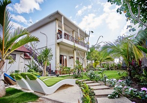 Nyuh Gading Home Stay