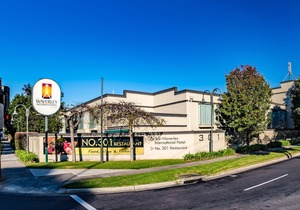 The Waverley International Hotel
