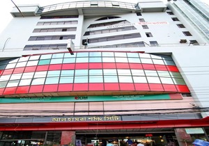 Richmond Hotel & Apartments