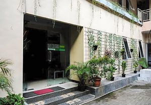 RedDoorz near Kebun Raya Bogor 2