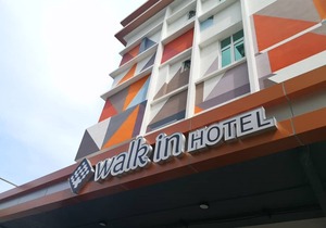 Walk In Hotel