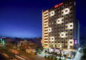 Ibis Saigon Airport
