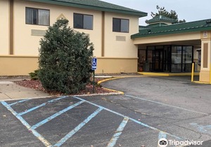 Baymont by Wyndham Latham Albany Airport