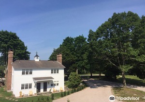 Shelter Harbor Inn