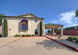 Best Western Cedar Inn