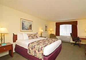 Best Western Cedar Inn & Suites