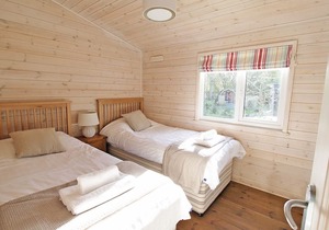 Lodge with one double and two twin.