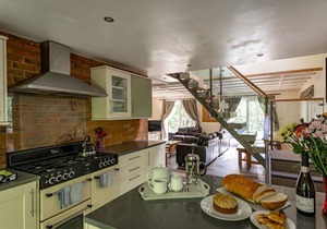 4 bedroom accommodation in Oakamoor