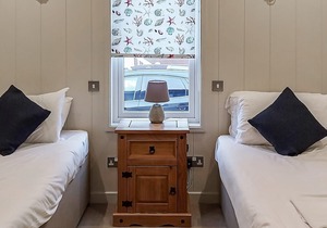 2 bedroom accommodation in Lowestoft