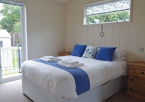 2 bedroom accommodation in Lowestoft